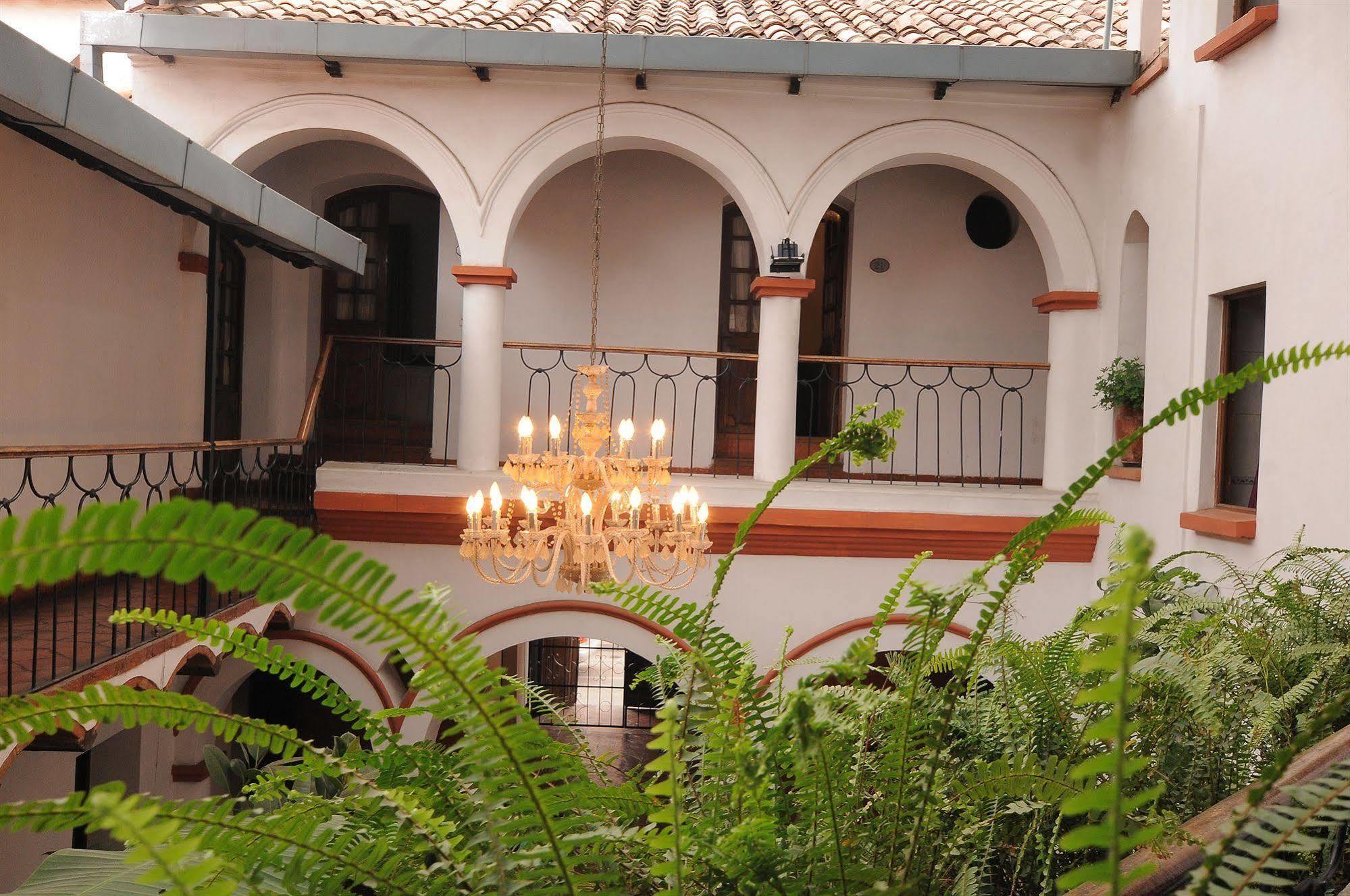 Hostal Recoleta Sur Sucre Luaran gambar