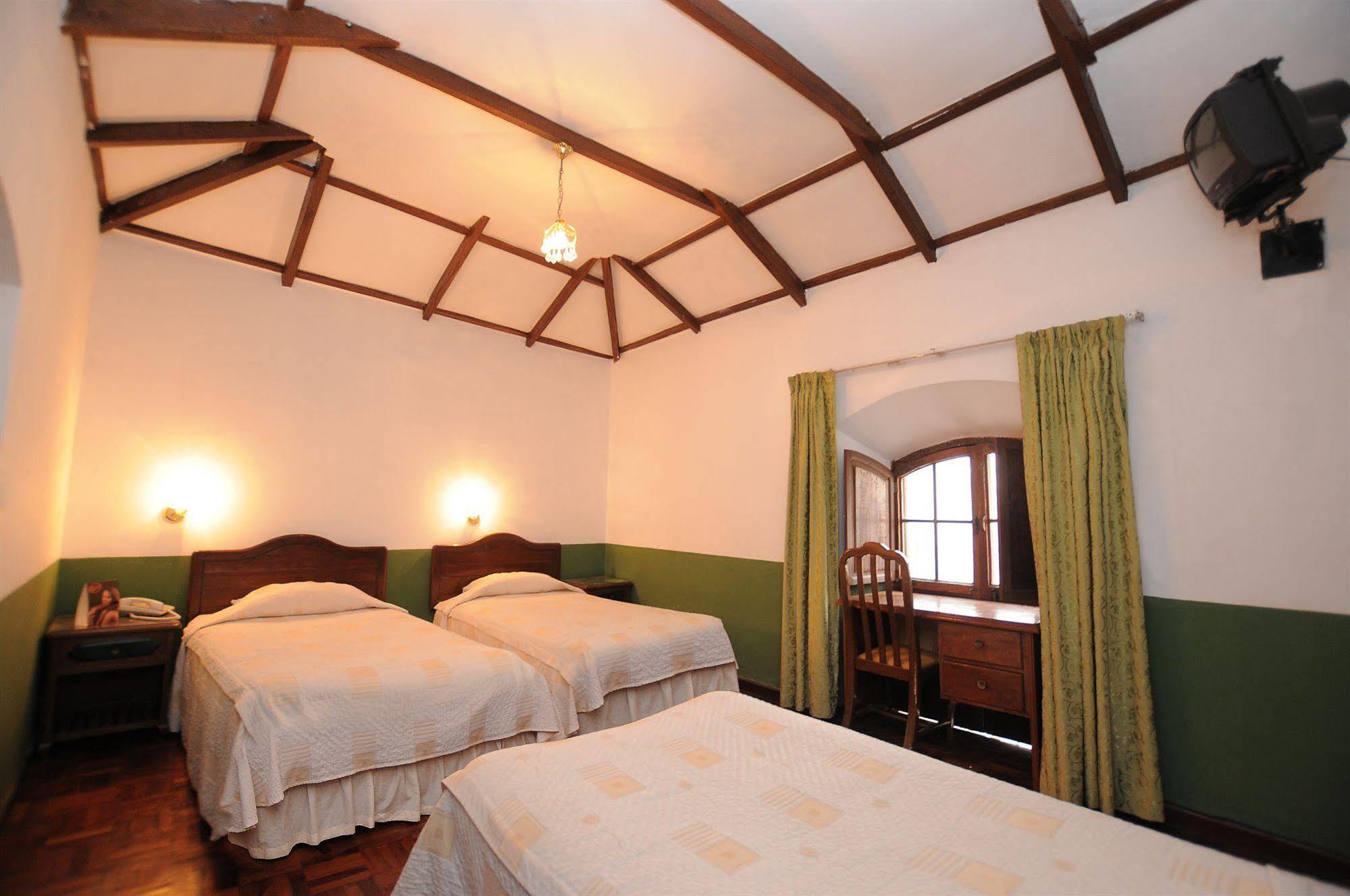 Hostal Recoleta Sur Sucre Luaran gambar